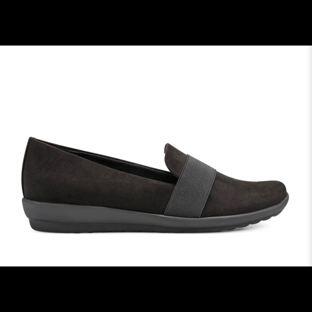 NWT Slip on casual shoes